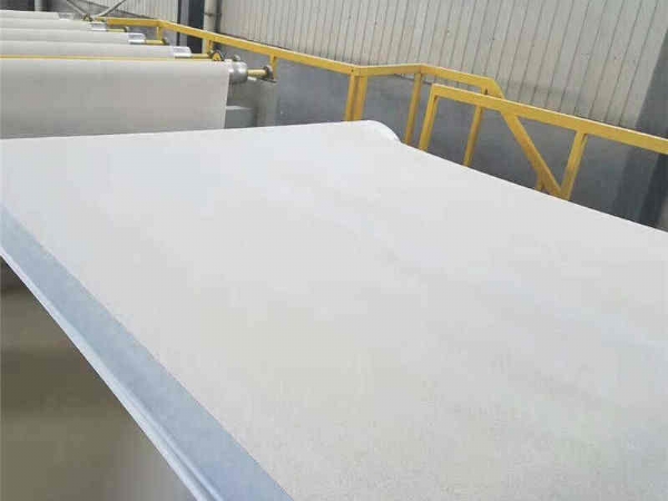 非沥青基自粘胶膜（白砂）